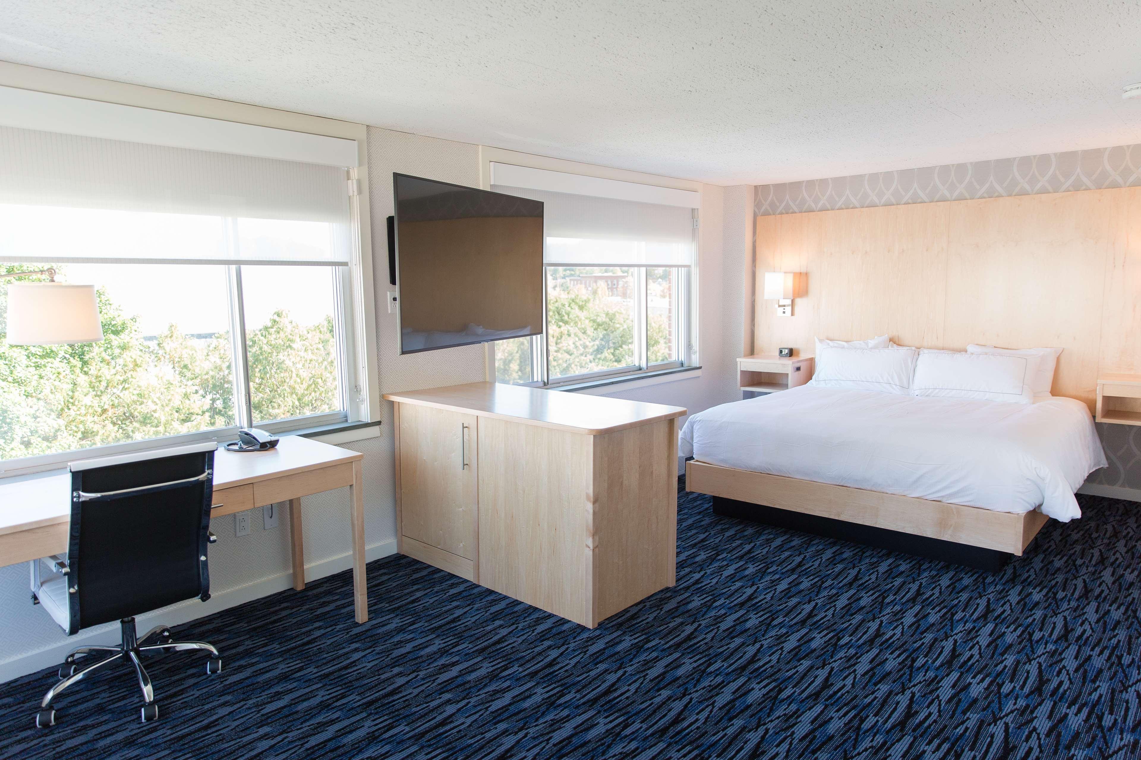 Capitol Plaza Hotel Montpelier Tapestry Collection by Hilton Esterno foto
