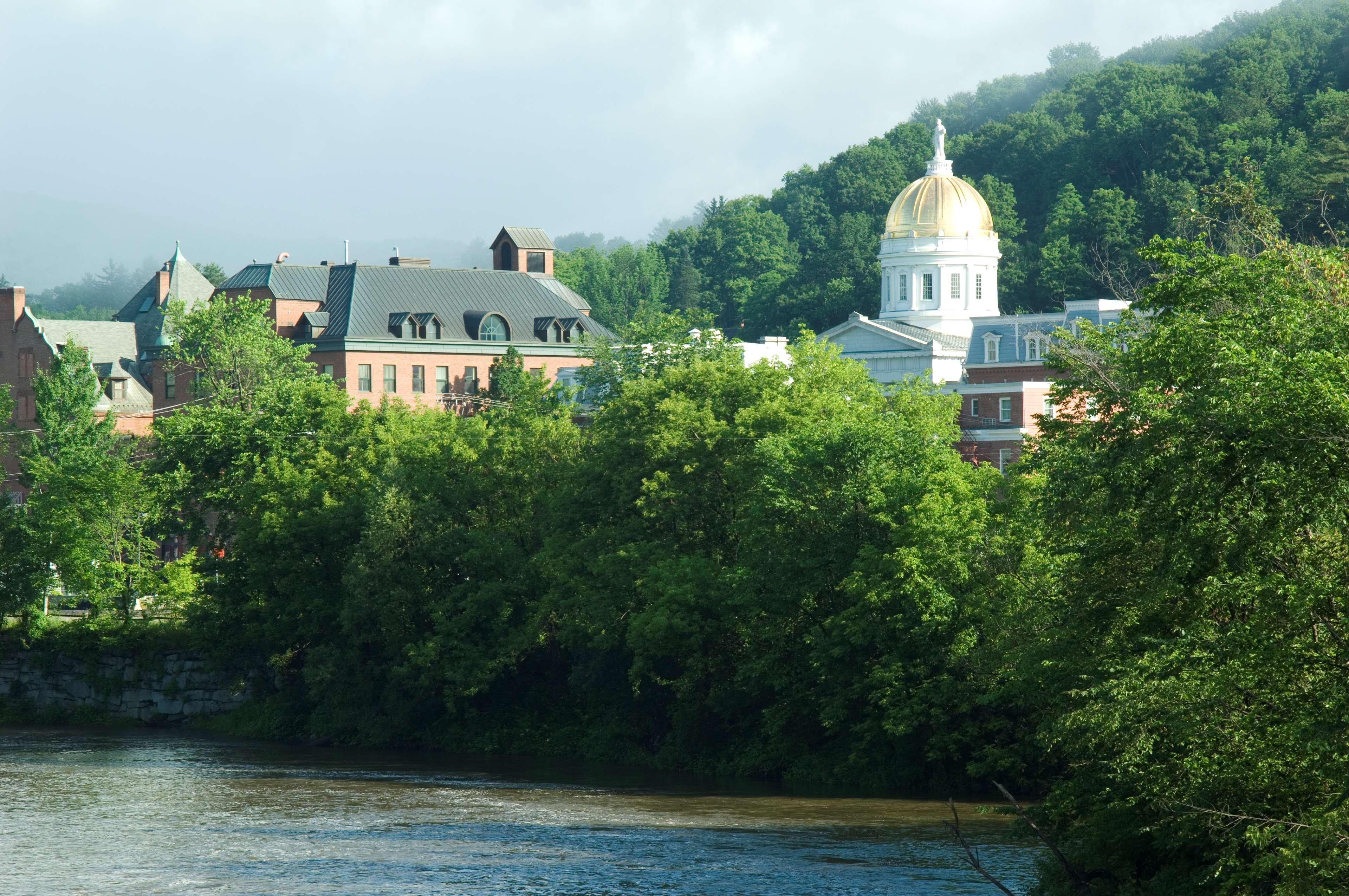 Capitol Plaza Hotel Montpelier Tapestry Collection by Hilton Esterno foto