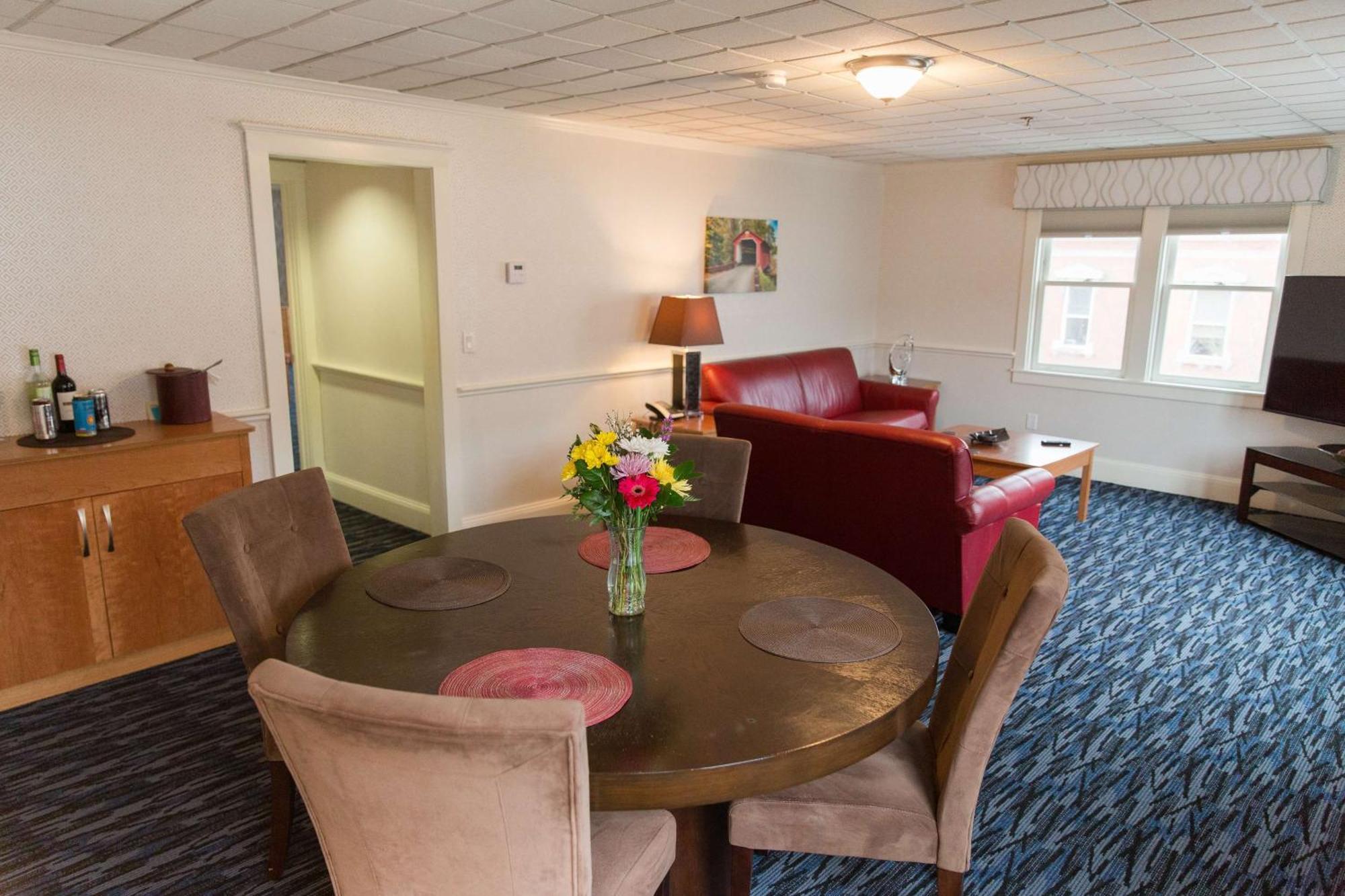 Capitol Plaza Hotel Montpelier Tapestry Collection by Hilton Esterno foto