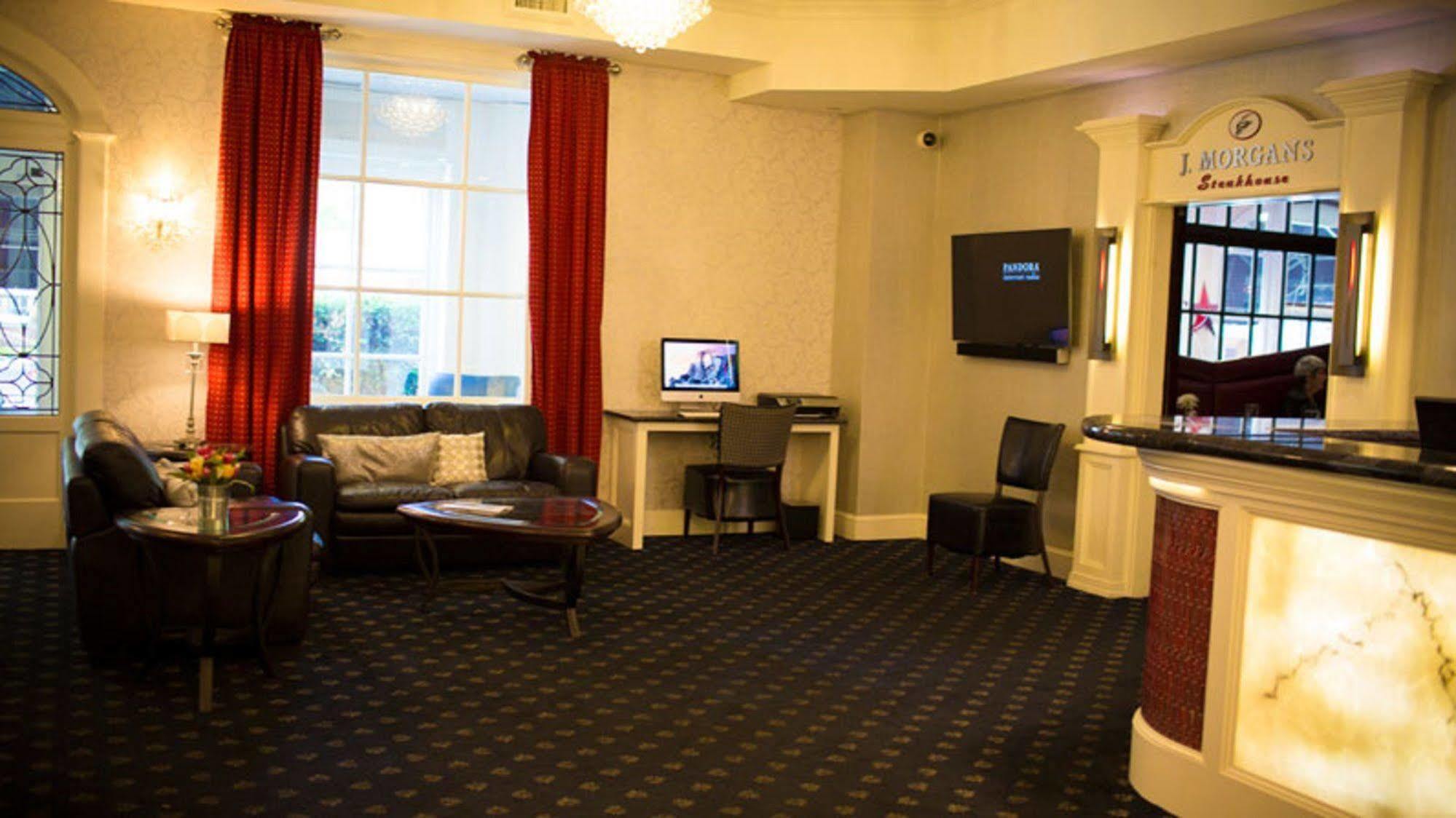 Capitol Plaza Hotel Montpelier Tapestry Collection by Hilton Esterno foto