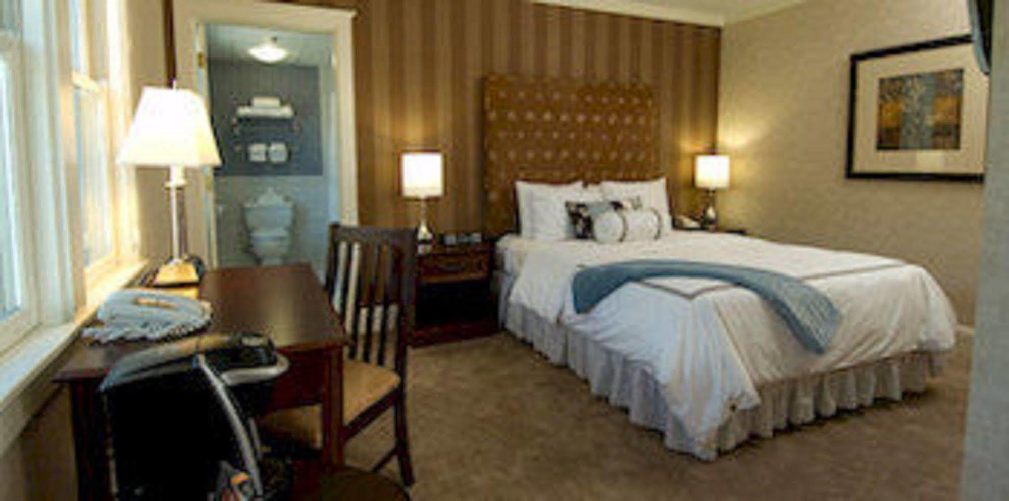 Capitol Plaza Hotel Montpelier Tapestry Collection by Hilton Esterno foto