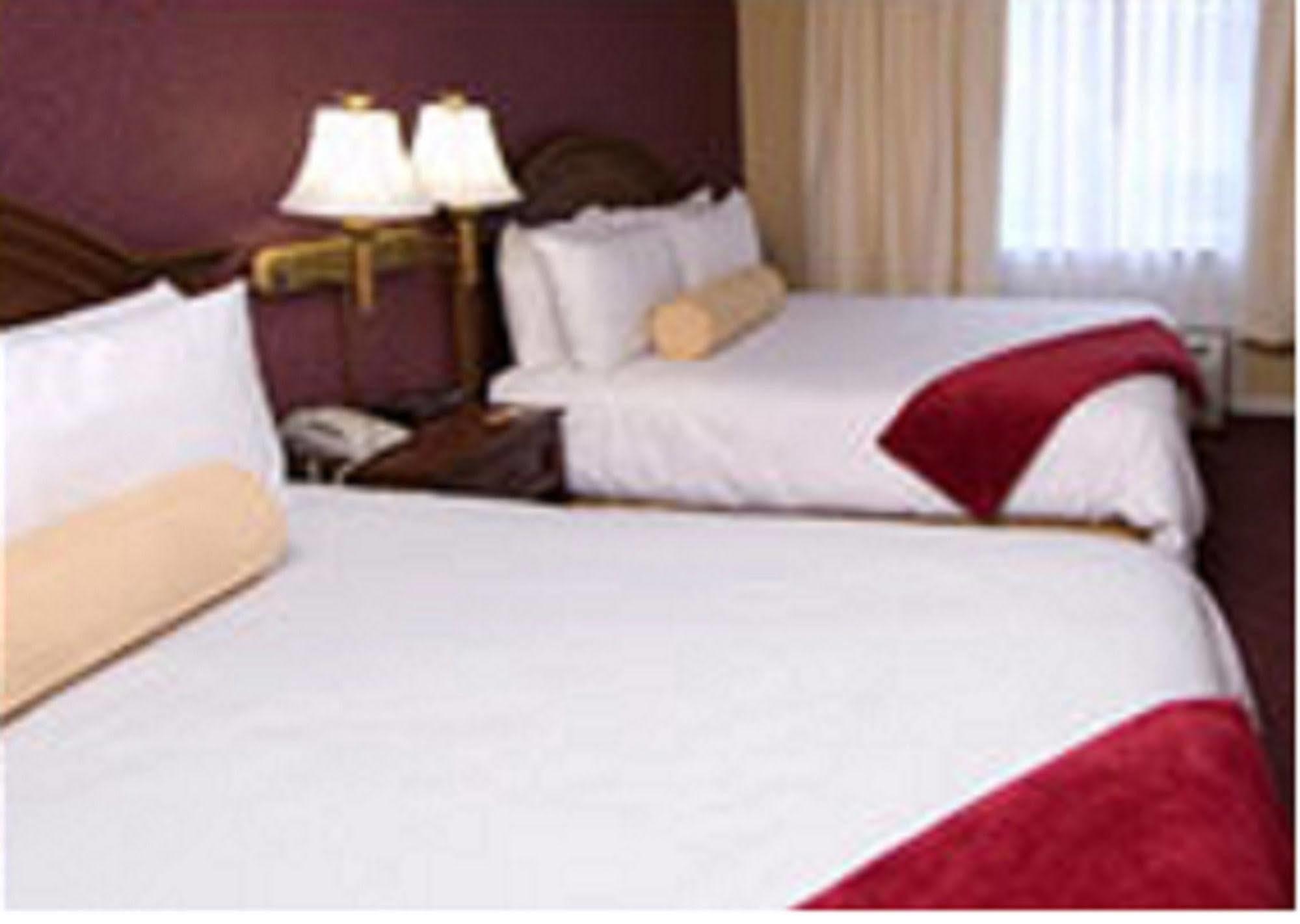 Capitol Plaza Hotel Montpelier Tapestry Collection by Hilton Esterno foto