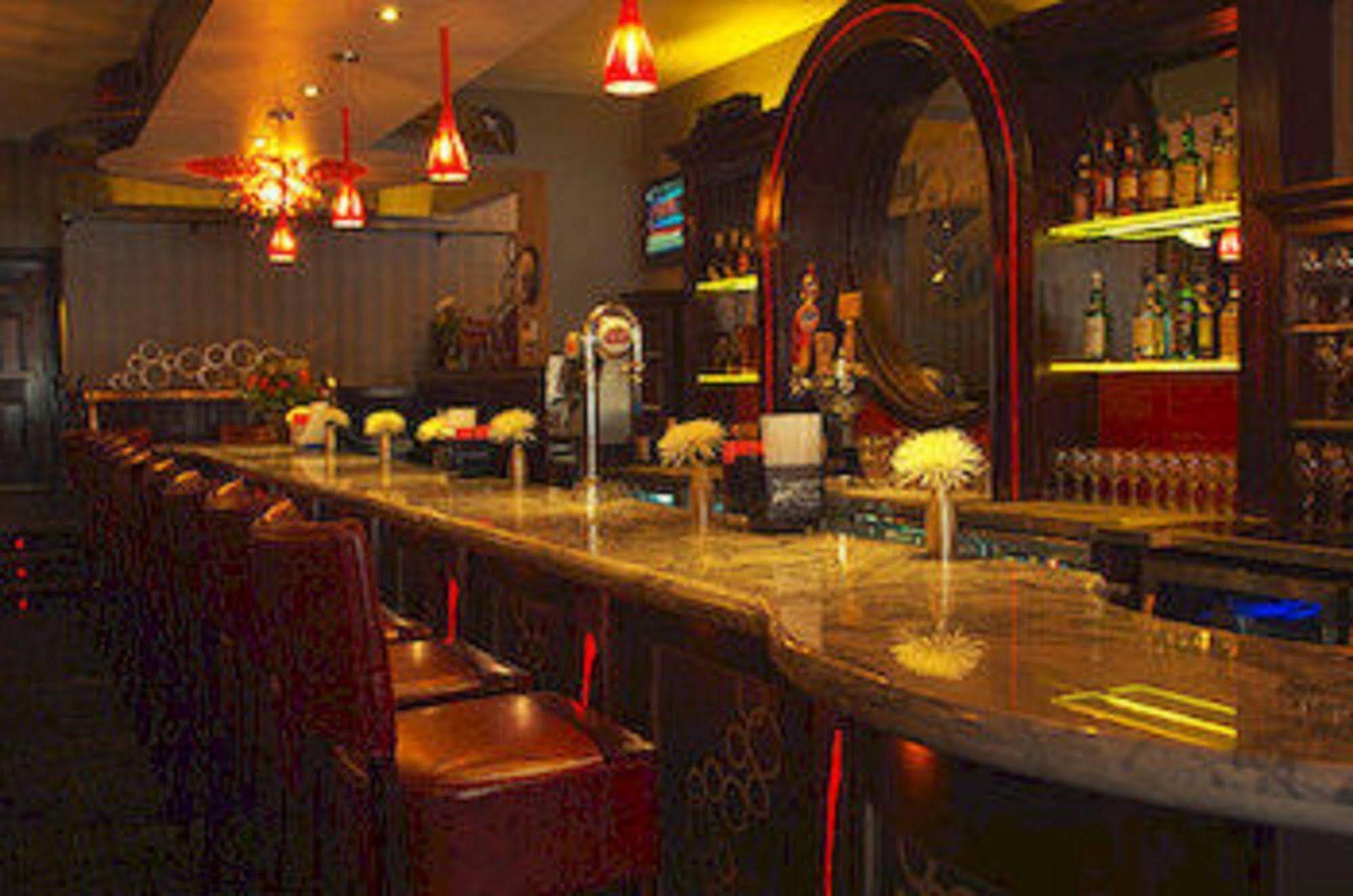 Capitol Plaza Hotel Montpelier Tapestry Collection by Hilton Esterno foto