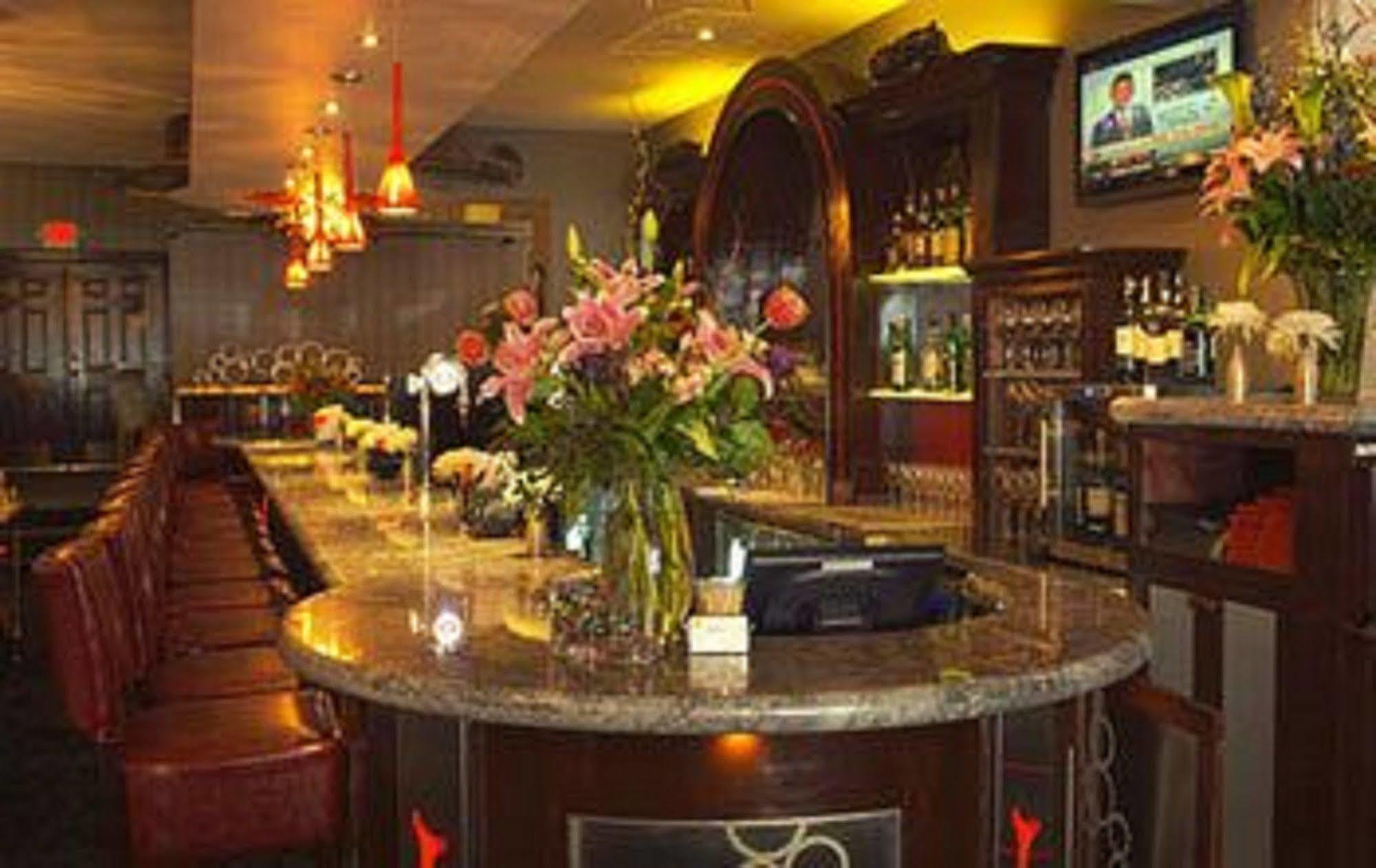 Capitol Plaza Hotel Montpelier Tapestry Collection by Hilton Esterno foto