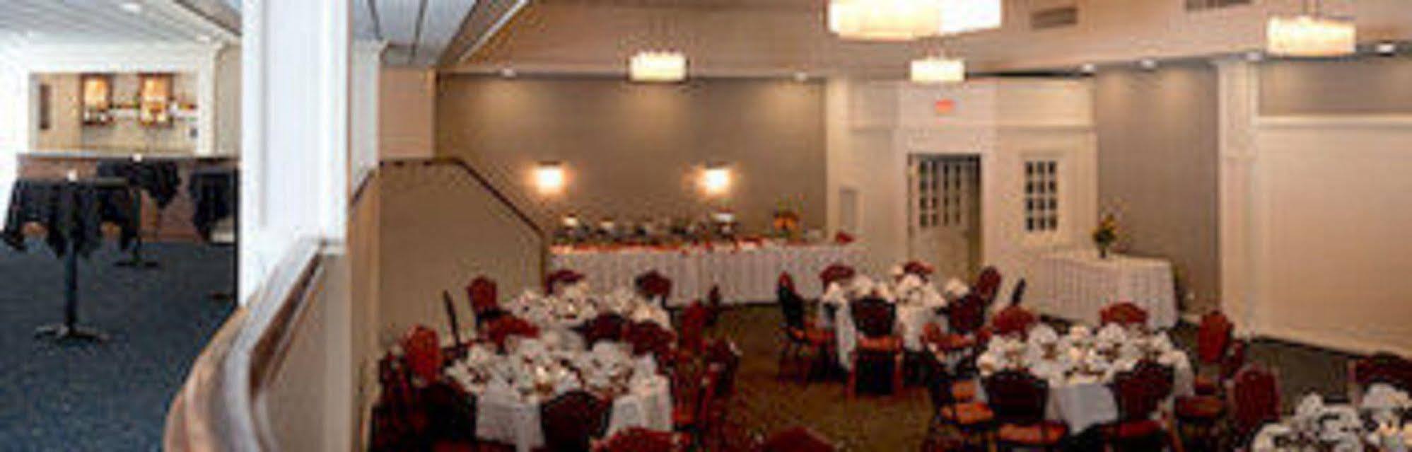Capitol Plaza Hotel Montpelier Tapestry Collection by Hilton Esterno foto